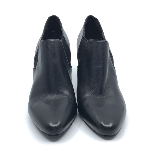 COLE HAAN BLACK LEATHER ANKLE BOOTIE - Picture 2 of 8